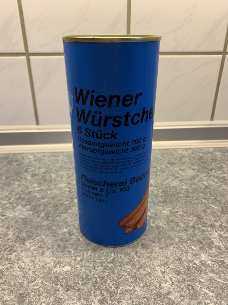 Wiener Würstchen in der Dose